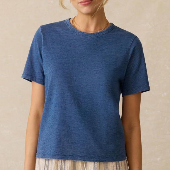 Faherty Sunwashed Essential Tee - Medium Blue wash - Picture 1 of 2